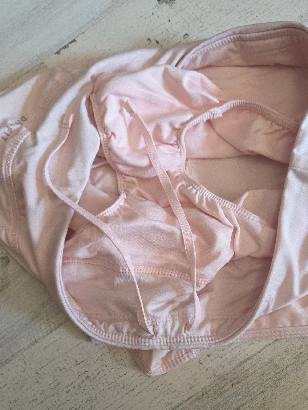 Nike Women's Light Pink Athletic Dry Fit Shorts Sz MEDIUM